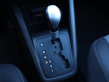 Kia Venga Mikrovan 1.6 DOHC CVVT 125KM 2012 Kia Venga 1.6 CVVT, Automat, Klima, Klimatronic, zdjęcie 15