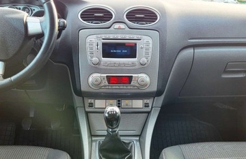 Ford Focus II Hatchback 5d 1.6 Duratec Ti-VCT 115KM 2010 Ford Focus 1,6 Ben Climatronic 116 km 1.6 Benzyna 116KM, zdjęcie 12