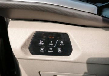 Volkswagen Multivan T7 Van L1 2.0 TDI 150KM 2024 Volkswagen Multivan L2, polskory 7 osobowy, ACC, LED Matrix, Kamera, 1 wl, zdjęcie 26