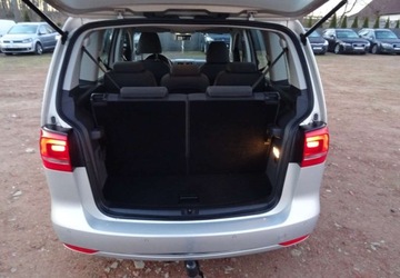 Volkswagen Touran II 2011 Volkswagen Touran 1.6tdi,7 osob,klima,dwa kluczyki,oplacony gotowy do reje, zdjęcie 6