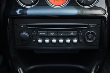 Citroen C3 II Hatchback facelifting 1.2 VTi 82KM 2014 Citroen C3 1.2 PureTech, Salon Polska, Klima, zdjęcie 16