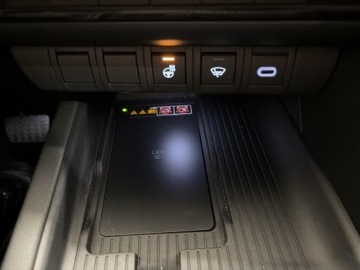 Toyota C-HR II SUV Plug-In 2.0 Hybrid Dynamic Force Plug-in  223KM 2025 Toyota C-HR 2.0 PHEV Executive Toyoyta C-HR 2.0 PH, zdjęcie 18