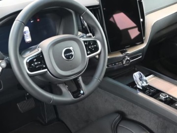 Volvo XC60 II 2026 2.0 T6 Plug-In Hybrid AWD Plus Bright (180+156 KM) Kierownica podgrz., zdjęcie 5