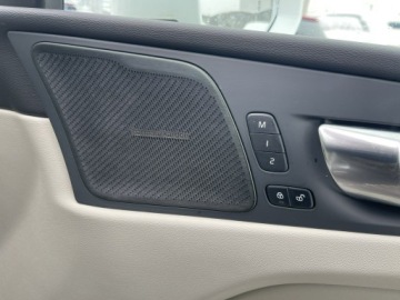 Volvo XC60 II Crossover 2.0 B5 Diesel Mild Hybrid 249KM 2020 Volvo XC 60 Diesel mHEV B5 AWD Skóra Panorama, zdjęcie 14