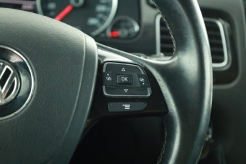 Volkswagen Touareg II SUV Facelifting 3.0 V6 TDI BlueMotion 262KM 2015 VW Touareg 3.0 TDI, Salon Polska, 258 KM, 4X4, zdjęcie 15