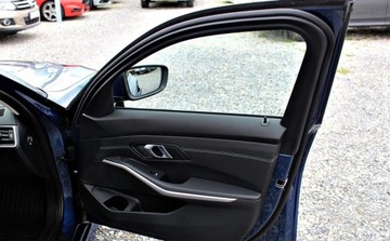 BMW Seria 3 G20-G21 2021 BMW Seria 3 2.0 D Tapicerka pokryta skora Na..., zdjęcie 16