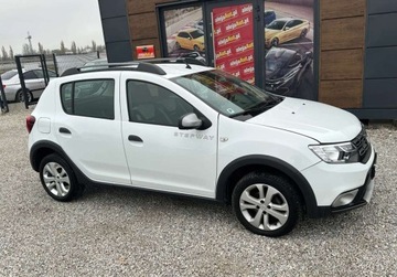 Dacia Sandero II Hatchback 5d Facelifting 1.5 Blue dCi 95KM 2020 Dacia Sandero 1.5 DCI 95 KM 2020r 36.000 km Warszawa 1.5 Diesel