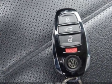 Volkswagen Touareg II 2017 Volkswagen Touareg 2017 VOLKSWAGEN TOUAREG V6 WOLFSBURG EDITION 3.6 Benzyna, zdjęcie 10