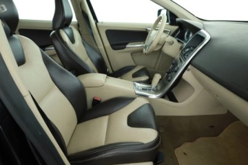 Volvo XC60 I SUV 2.4 D5 215KM 2011 Volvo XC60 D5, Salon Polska, 211 KM, 4X4, zdjęcie 6