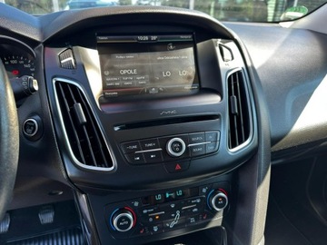Ford Focus III Kombi Facelifting 1.5 TDCi 120KM 2015 Ford Focus LED Półskóra Grzane, zdjęcie 21