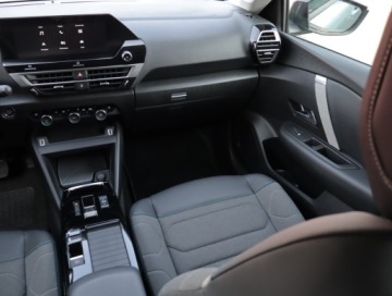 Citroen C4 III SUV 1.2 PureTech 130KM 2023 Citroen C4 1.2 PureTech, Salon Polska, Serwis ASO, zdjęcie 7