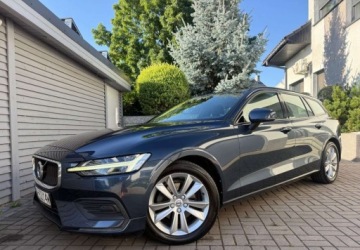 Volvo V60 II  Kombi 2.0 D3 150KM 2019 Volvo V60 Volvo V60 D3 Geartronic Momentum Pro 2.0 Diesel 150KM