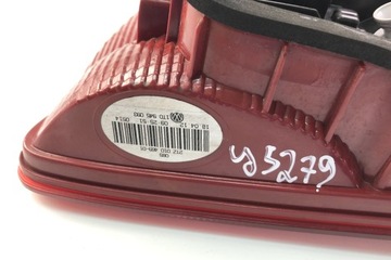 LEVÝ SVĚTLO KRYT KUFRU VW TOURAN (1T3) 1T0945093 2012