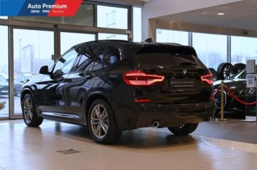 BMW X3 G01 SUV 2.0 20d 190KM 2018 BMW X3 xDrive20dAdaptacyjne reflektory LEDFotele SportoweModel M Sport, zdjęcie 18