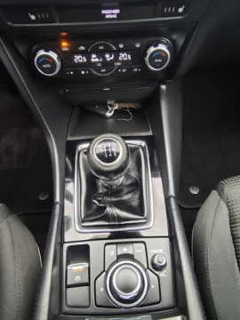 Mazda 3 III Hatchback Facelifting 2.0 SKYACTIV-G 120KM 2017 Mazda 3 2,0 16V I właściciel zadbany Gwarancja, zdjęcie 15