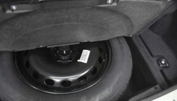 Land Rover Range Rover Velar SUV 2.0 Si4 300KM 2017 Land Rover Range Rover Velar Land Rover Range Rover Velar R-Dynamic SE Fak, zdjęcie 25