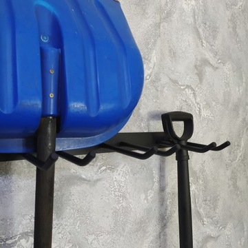 Вешалка, держатель для садового инвентаря 90 см.