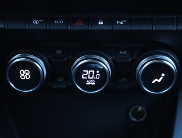 Dacia Duster II SUV 1.6 SCe 115KM 2019 Dacia Duster 1.6 SCe, Salon Polska, Navi, Klima, zdjęcie 15