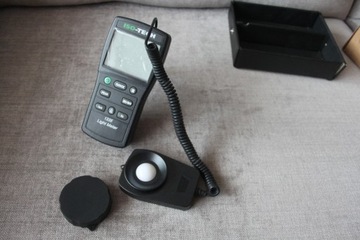 Luksomierz iso tech-1335 1335