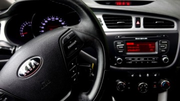Kia Ceed II pro_cee´d 1.6 GDI 135KM 2013 .. Serwisowany .. Grzana Kierownica i Fotele .. Czujniki parkowania .., zdjęcie 15