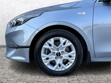 Kia Ceed III Hatchback Facelifting  1.5 T-GDI 160KM 2023 Kia Ceed 1.5T-GDI 160KM M DCT l CarPlay/Android Au, zdjęcie 35