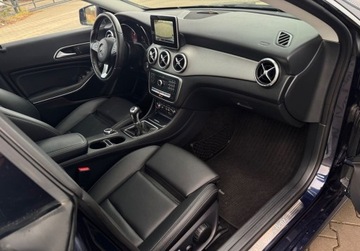 Mercedes CLA C117 Coupe Facelifting 1.5 180 d 109KM 2017 Mercedes-Benz CLA FullLed Alu Kamera Virtual Panorama Navi Serwis Piekny G, zdjęcie 32