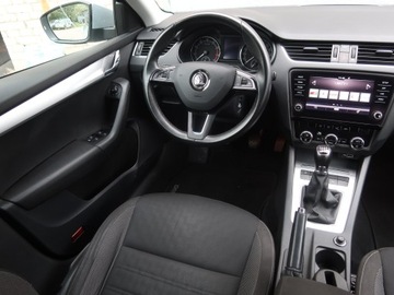 Skoda Octavia III Liftback Facelifting 1.5 TSI ACT 150KM 2019 Skoda Octavia 1.5 TSI, Salon Polska, Klima, zdjęcie 6