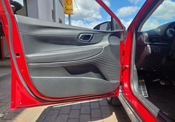 Hyundai Bayon SUV Facelifting 1.0 T-GDI 100KM 2025 Hyundai Bayon Hyundai Bayon 1.0 T-GDI 100KM 6MT Executive Dragon Red Od, zdjęcie 10