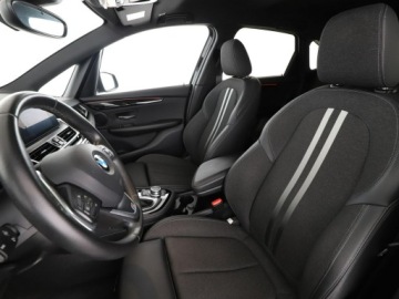 BMW Seria 2 F22-F23-F45-F46 Active Tourer Facelifting 225xe 224KM 2018 BMW 225 PHEV full LED automat półskóra sportowe, zdjęcie 13