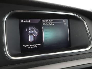 Volvo V40 II Hatchback Facelifting 2.0 D3 150KM 2018 Volvo V40 Automat navi klima auto czujniki, zdjęcie 25