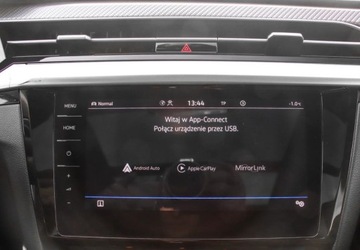 Volkswagen Arteon Fastback Facelifting 2.0 TSI 190KM 2021 Volkswagen Arteon 2.0TSI 190KM R-Line DSG, Kamera Cofania, Tempomat Aktywn, zdjęcie 15