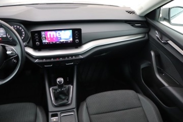 Skoda Octavia IV Liftback 1.5 TSI EVO 150KM 2021 Skoda Octavia 1.5 TSI, Salon Polska, Serwis ASO, zdjęcie 7