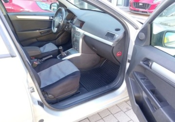 Opel Astra H Sedan 1.6 ECOTEC 115KM 2009 Opel Astra I wlasciciel 1.6 Benzyna 115KM, zdjęcie 14
