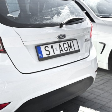 НАБОР КАРБОНОВЫХ РАМОК НОМЕРНОГО ЗНАКА НАБОР РАМОК НОМЕРНОГО ЗНАКА 2 ШТ.