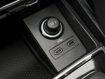 Skoda Karoq Crossover Facelifting 1.5 TSI ACT 150KM 2024 Skoda Karoq tempomat, pakiet winter, czujniki parkowania 1.5 Benzyna 150KM, zdjęcie 34