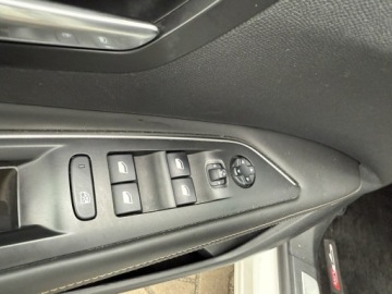 Peugeot 3008 II 2018 Peugeot 3008 Gt-Line*2,0BlueHdi*Automat, zdjęcie 30