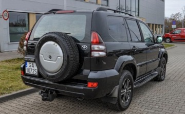 Toyota Land Cruiser IV 3.0 D-4D 173KM 2007 Toyota Land Cruiser 3,0D-4D Bezwypadkowy Salon PL 3.0 Diesel 173KM, zdjęcie 3