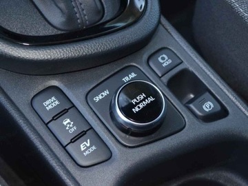 Toyota 2025 Od ręki - Style 1.5 Hybrid AWD 130KM | Tempomat adaptacyjny!, zdjęcie 8