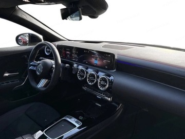 Mercedes CLA C118/X118 Shooting Brake Facelifting 1.3 200 163KM 2024 200 AMG Line Shooting Brake Combi 1.3 (163KM) 2024, zdjęcie 9