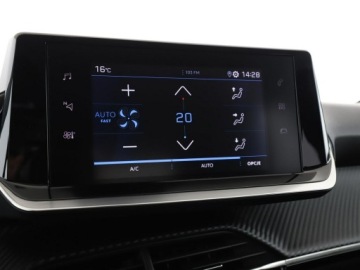 Peugeot 2008 II SUV 1.2 PureTech 100KM 2022 Peugeot 2008 klima auto kamera i czujniki, zdjęcie 22