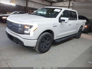 Ford 2023 Ford F150 Lightning Lariat 2023 Elektryczny 580KM, zdjęcie 4