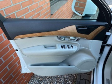 Volvo XC90 II 2021 Volvo XC 90 2.0 benzyna 250 KM automat 4x4 zarej w PL niski przebieg, zdjęcie 25