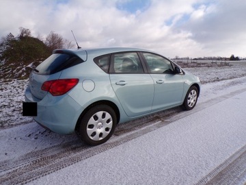 Opel Astra J Hatchback 5d 1.4 Twinport ECOTEC 100KM 2010 OPEL ASTRA J 1,4 BENZ 116000 TYS KM AUTO Z NIEMIEC, zdjęcie 3