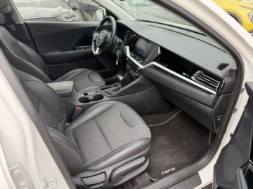 Kia Niro I 2018 Kia Niro 1.6 Hybryda 61 tys km Lekko uszkodzony, zdjęcie 15