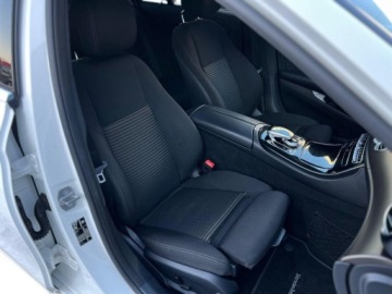 Mercedes Klasa E W213 Limuzyna 2.0 220d 194KM 2016 Mercedes-Benz Klasa E W213 Salon PL Automat Kamera Czujniki Pakiet Bu, zdjęcie 16