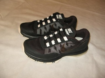 BUTY NIKE 615995-010 roz.40,5