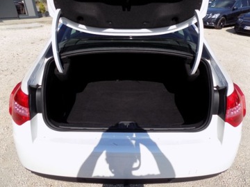 Citroen C5 III Sedan 2.0 HDi FAP 140KM 2010 Citroen C5 BIALOLEKA 2.0 Diesel HDi (140 KM), 2010 r. prod. KOMIS TYSIAK, zdjęcie 8