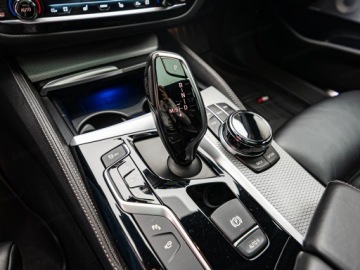 BMW Seria 5 G30-G31 Limuzyna M550d 400KM 2018 BMW Seria 5 M550d xDrive Sedan 400KM 2018, zdjęcie 22