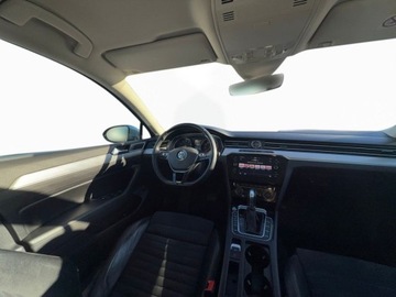 Volkswagen Passat B8 Limousine 1.8 TSI BlueMotion Technology 180KM 2017 Volkswagen Passat 1.8TSI 180KM DSG Highline LED SalonPolska,SerwisASO,Supe, zdjęcie 14