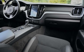 Volvo XC60 II Crossover D4 190KM 2019 Volvo XC 60 2,0 D D4 190 KM Geatronic FULL LED Klimatronic 2.0 Diesel 190KM, zdjęcie 20